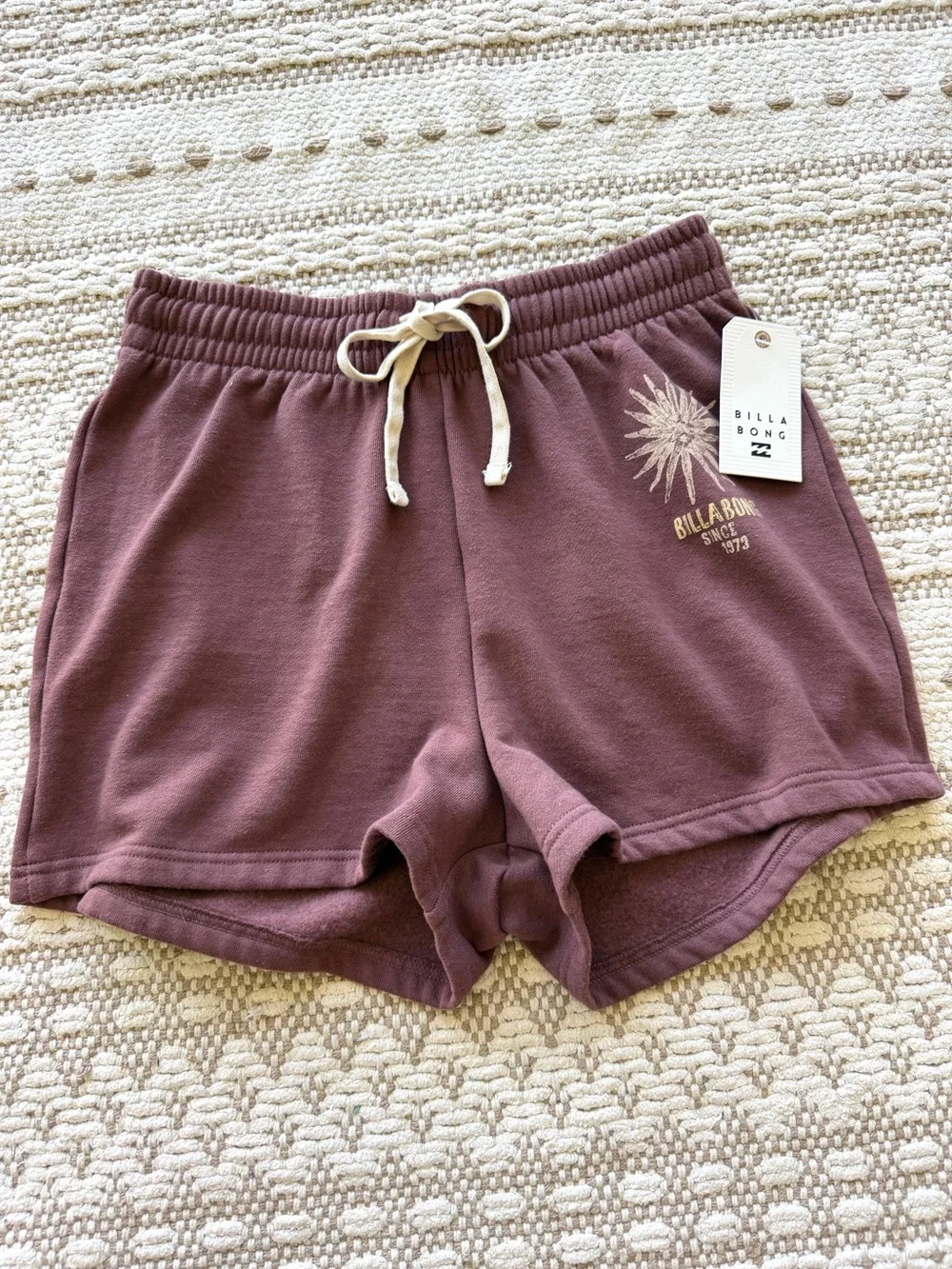 🔥🔥BILLABONG - LIGHT IN VIEW FLEECE SHORT🔥🔥 - Picture 1 of 4
